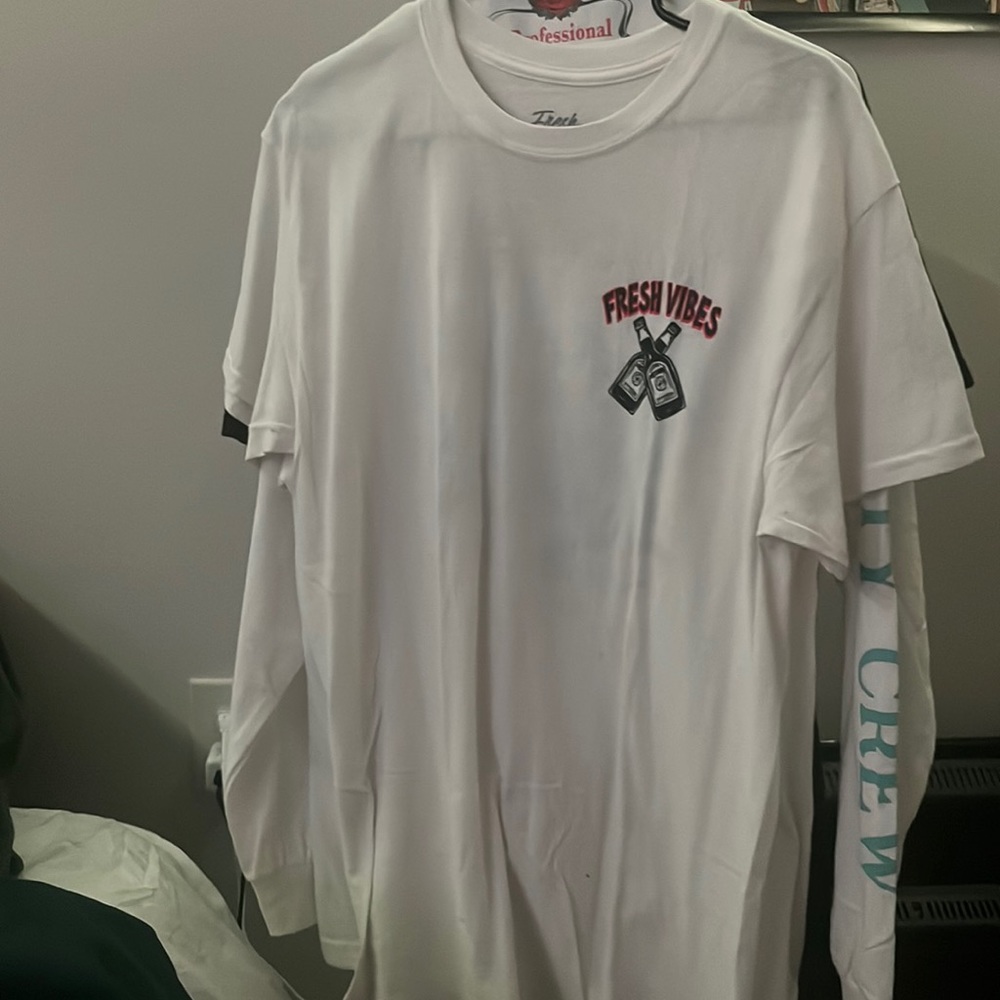 Fresh vibes Mens graphic tee